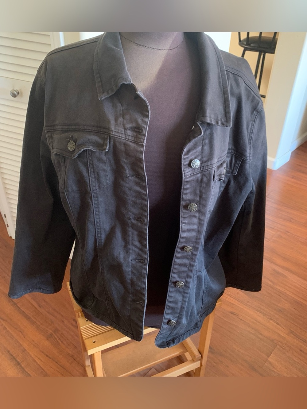 Black Women's 2X Denim Jacket - Classic Button-Up Coat